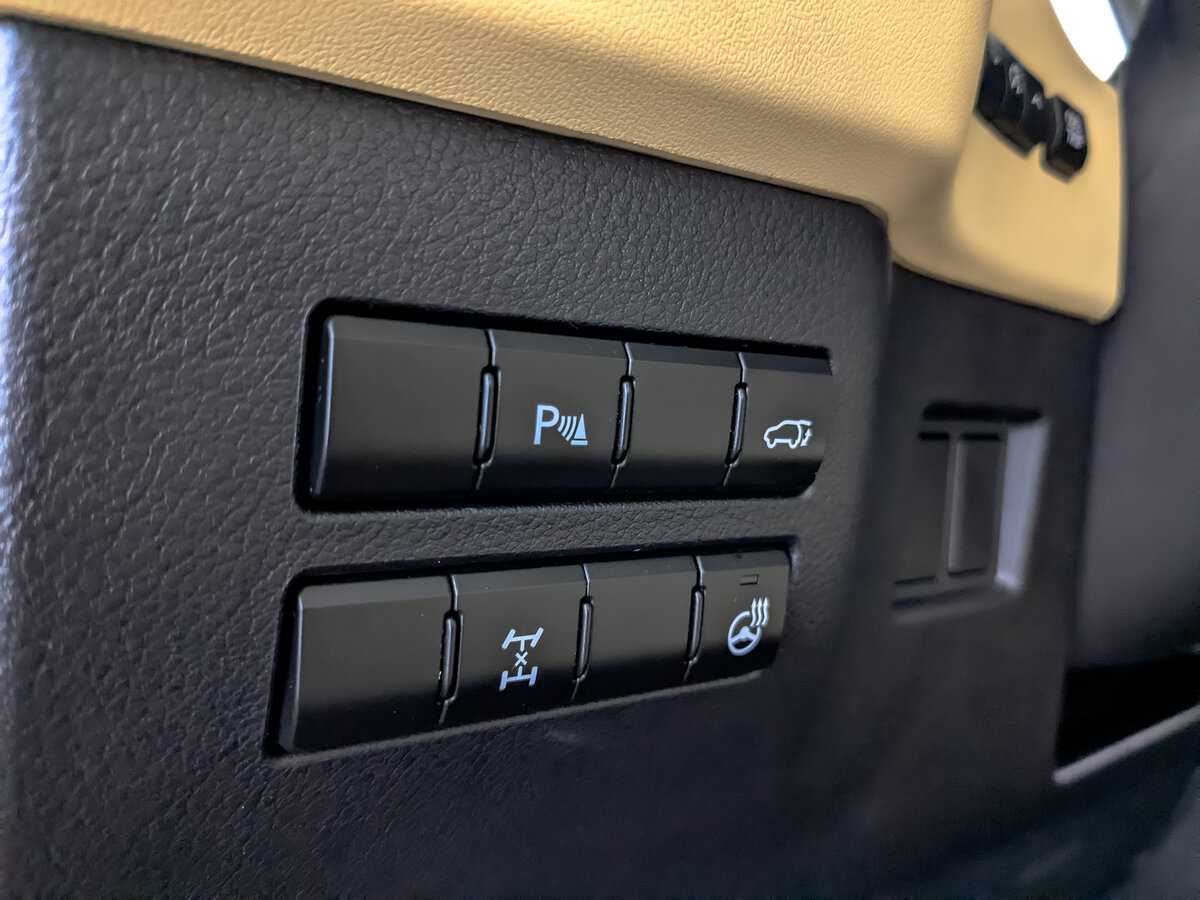 Купить Lexus NX 200, 2016, 72 500 км, фото №23