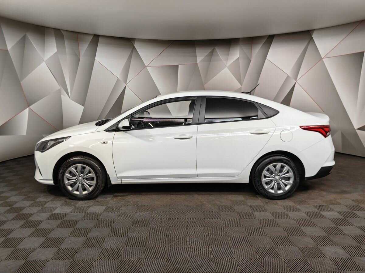 Купить Hyundai Solaris, 2021, 60 846 км, фото №5