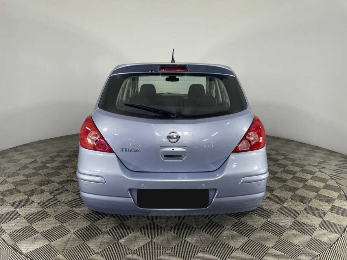 Nissan Tiida