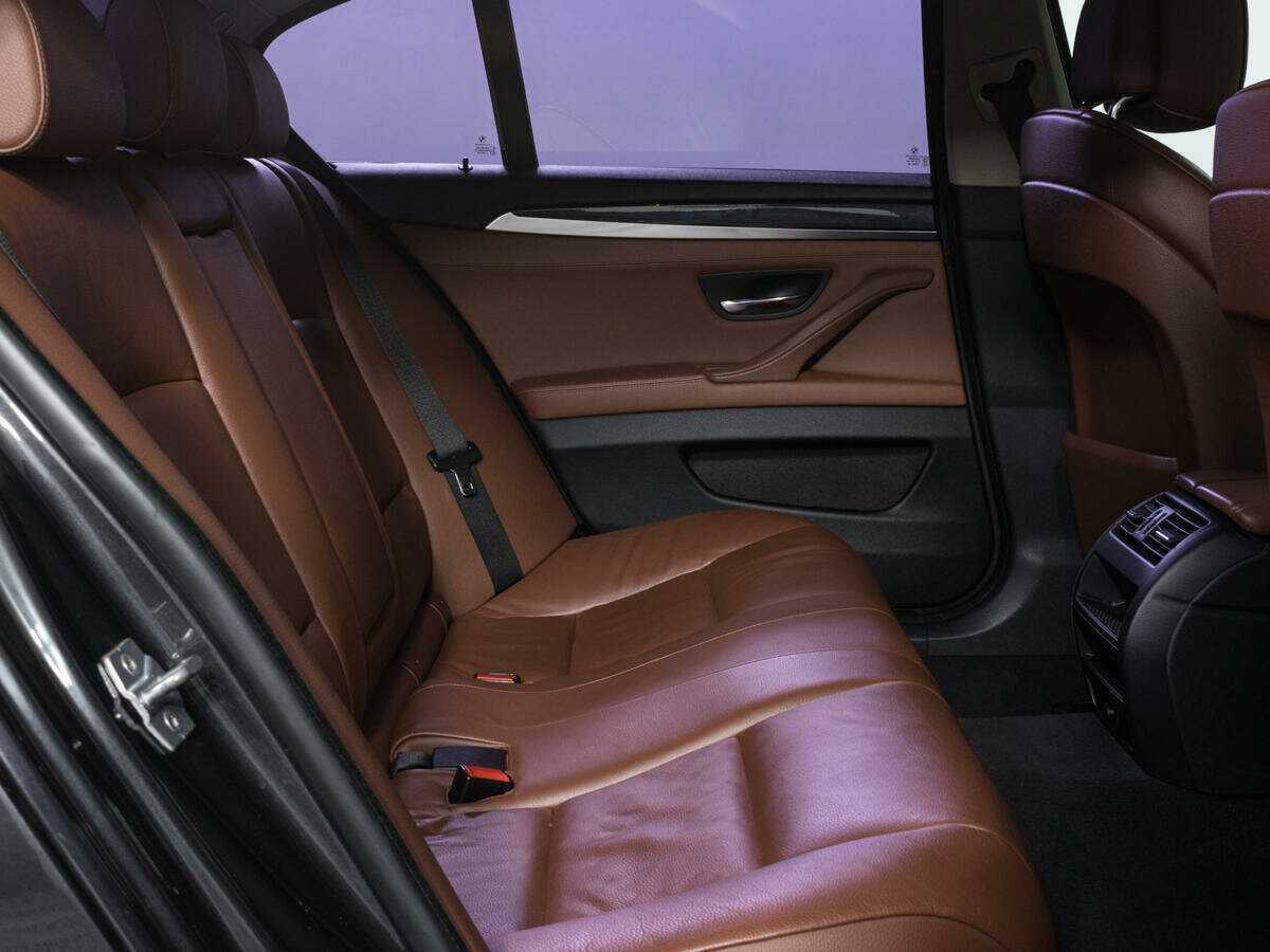 Купить BMW 5 серии 520i, 2013, 177 941 км, фото №8