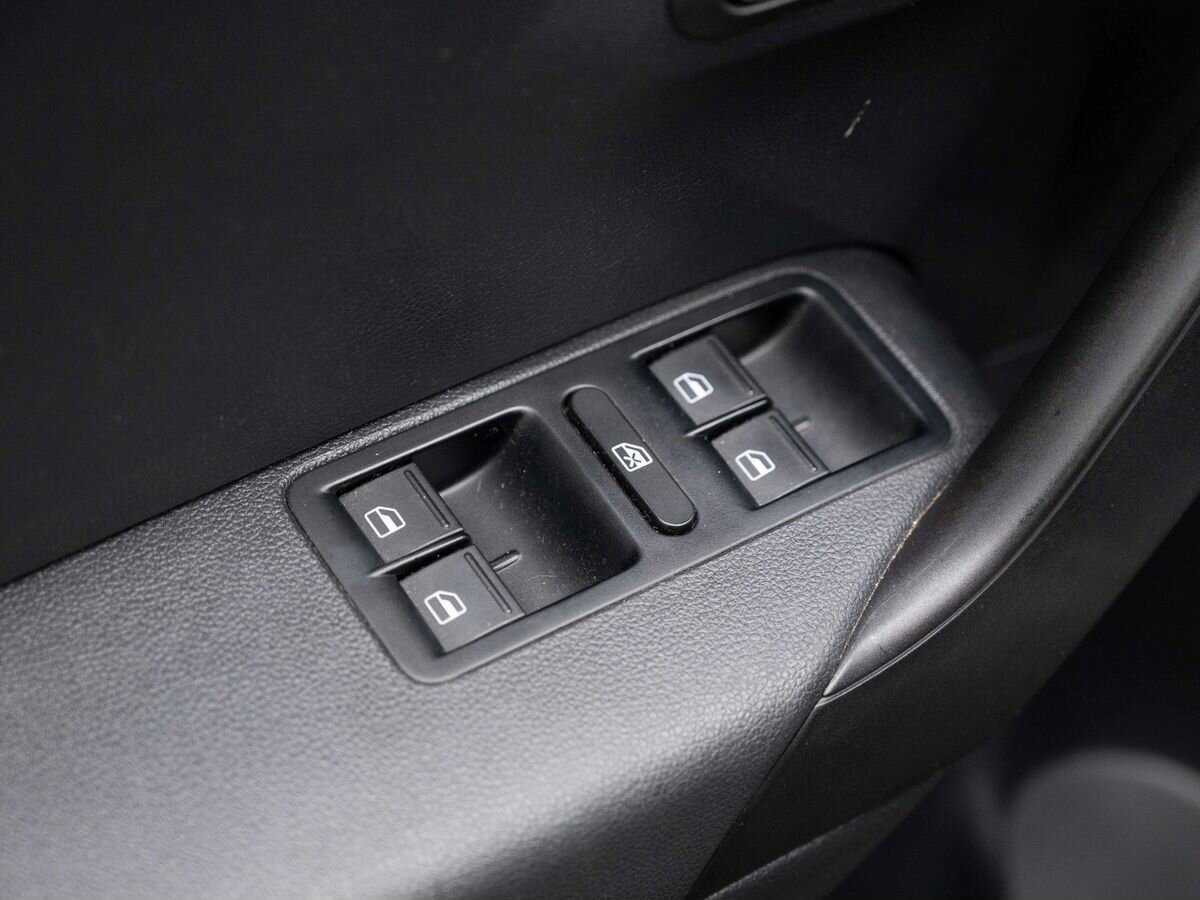 Купить Volkswagen Polo, 2016, 106 000 км, фото №16