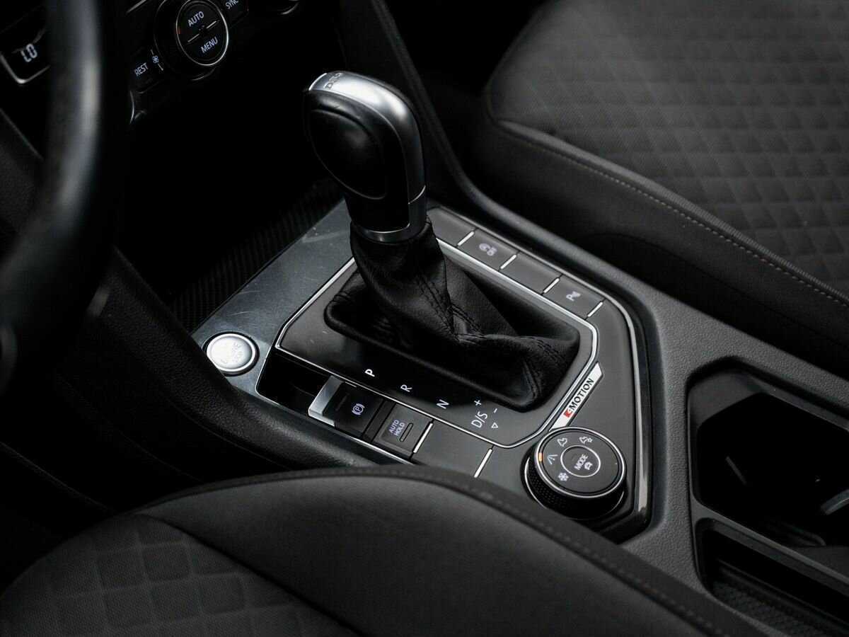 Купить Volkswagen Tiguan, 2018, 120 199 км, фото №20