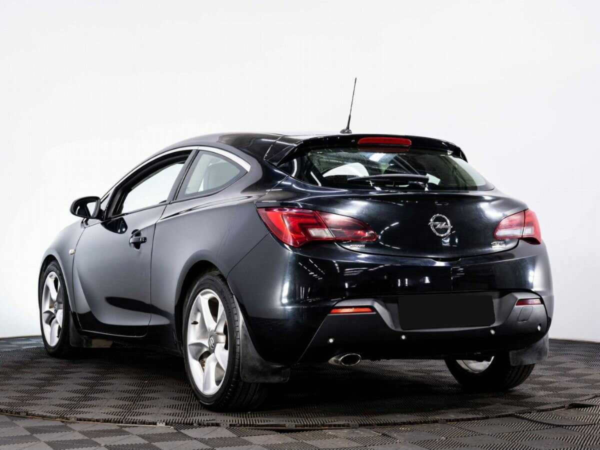 Купить Opel Astra GTC, 2013, 209 300 км, фото №4