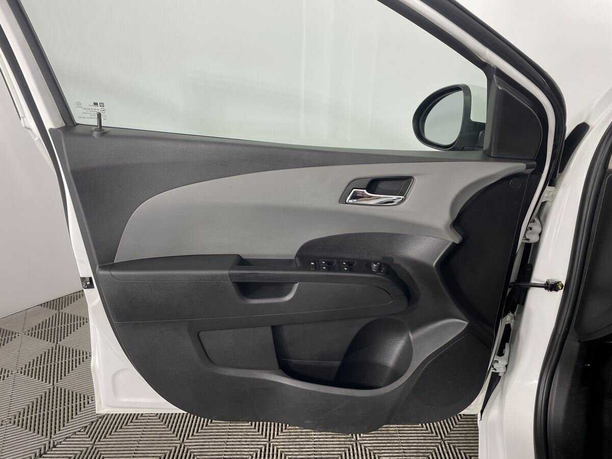 Купить Chevrolet Aveo, 2014, 193 555 км, фото №7