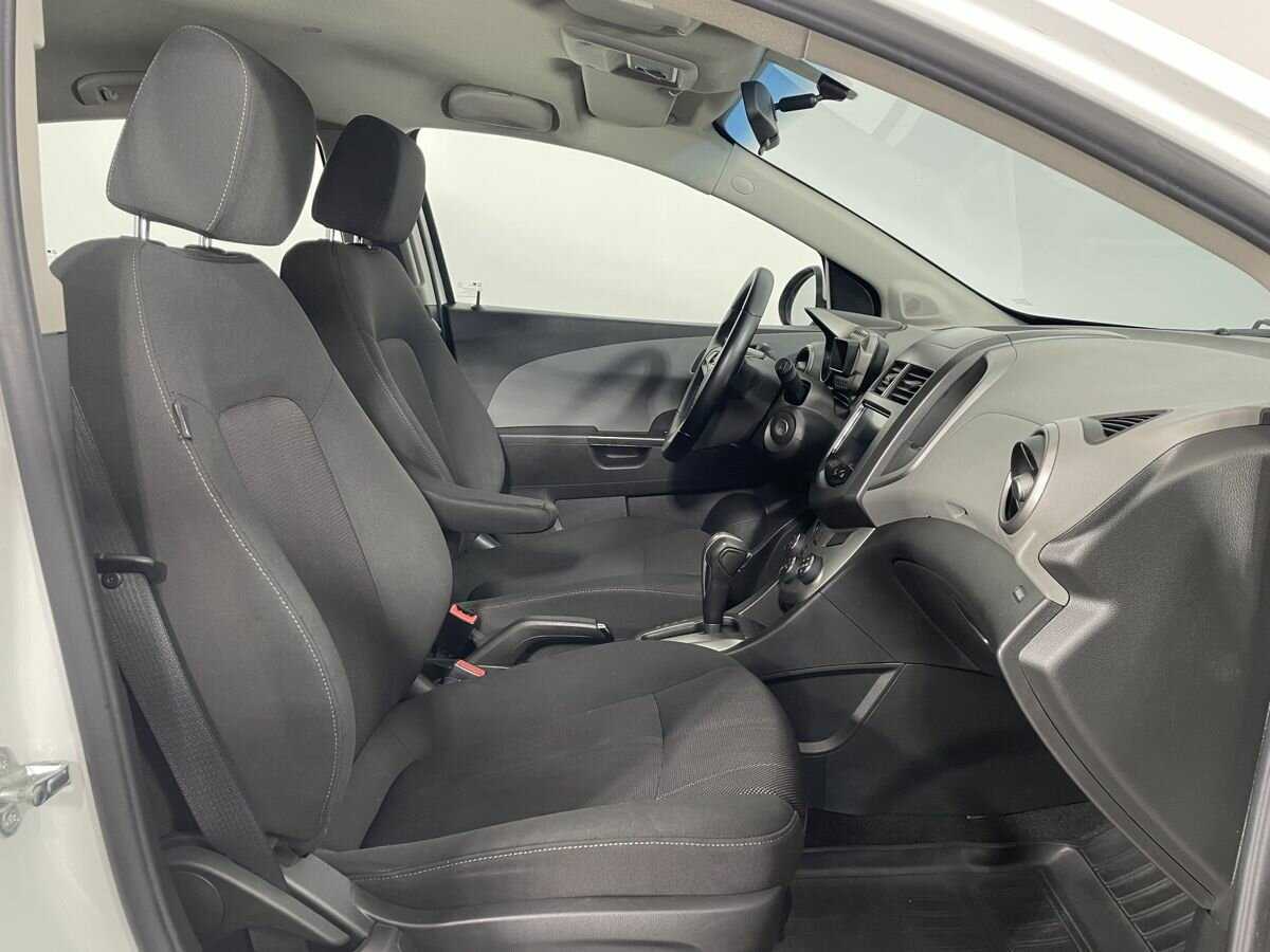Купить Chevrolet Aveo, 2014, 193 555 км, фото №13