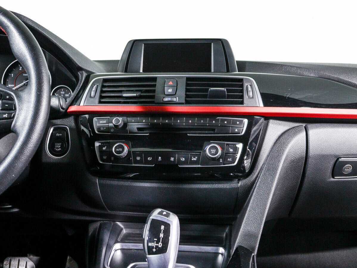 Купить BMW 3 серии 320d, 2016, 117 000 км, фото №11