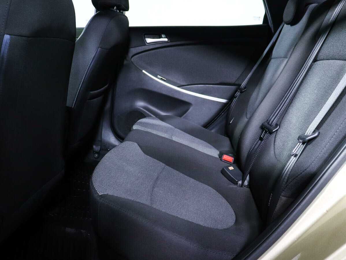 Купить Hyundai Solaris, 2013, 80 000 км, фото №9