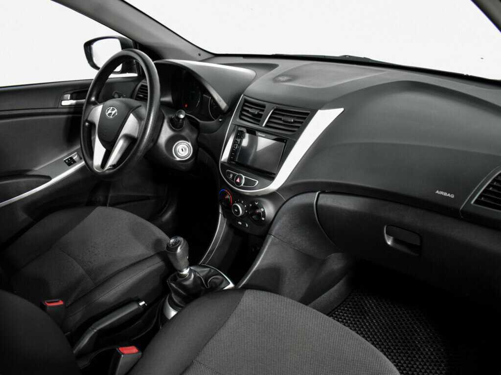 Купить Hyundai Solaris, 2013, 126 616 км, фото №8