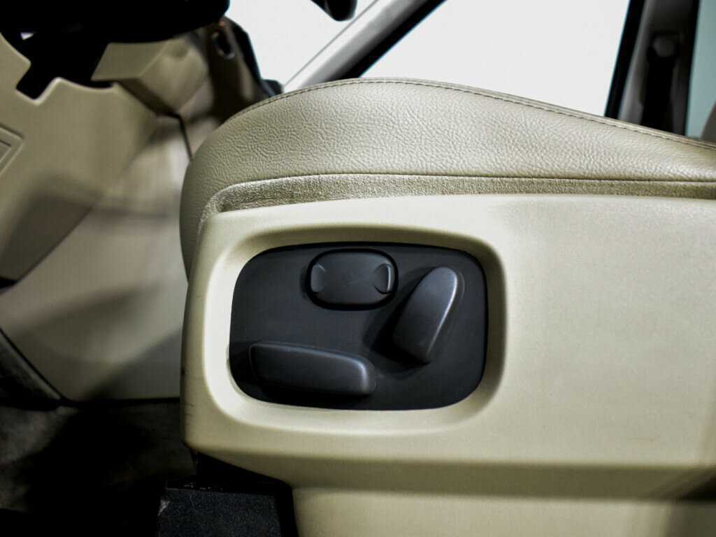 Купить Land Rover Discovery, 2014, 214 911 км, фото №10