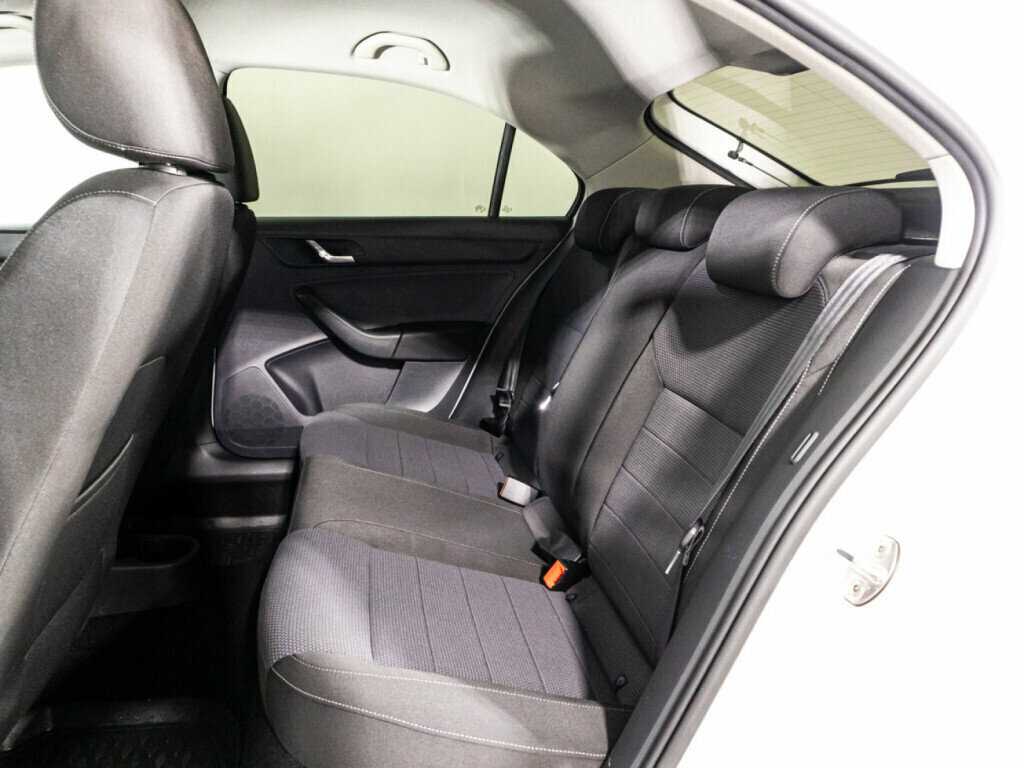 Купить Skoda Rapid, 2015, 169 102 км, фото №10