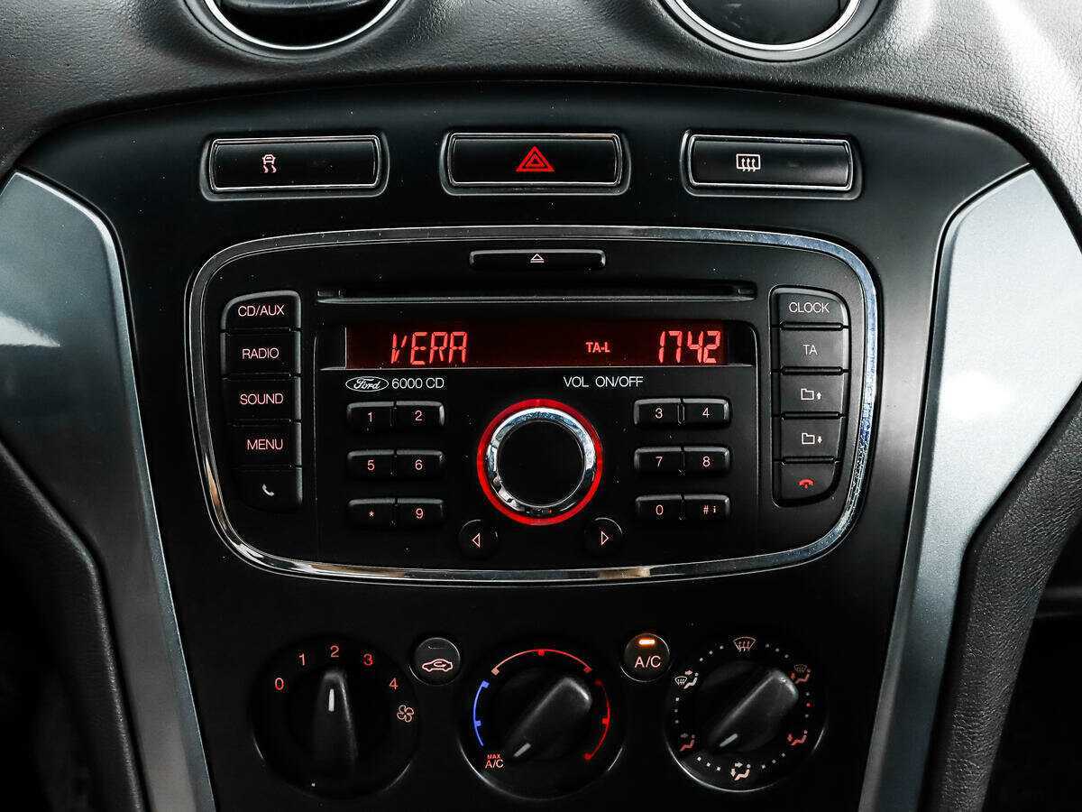 Купить Ford Mondeo, 2014, 249 508 км, фото №13