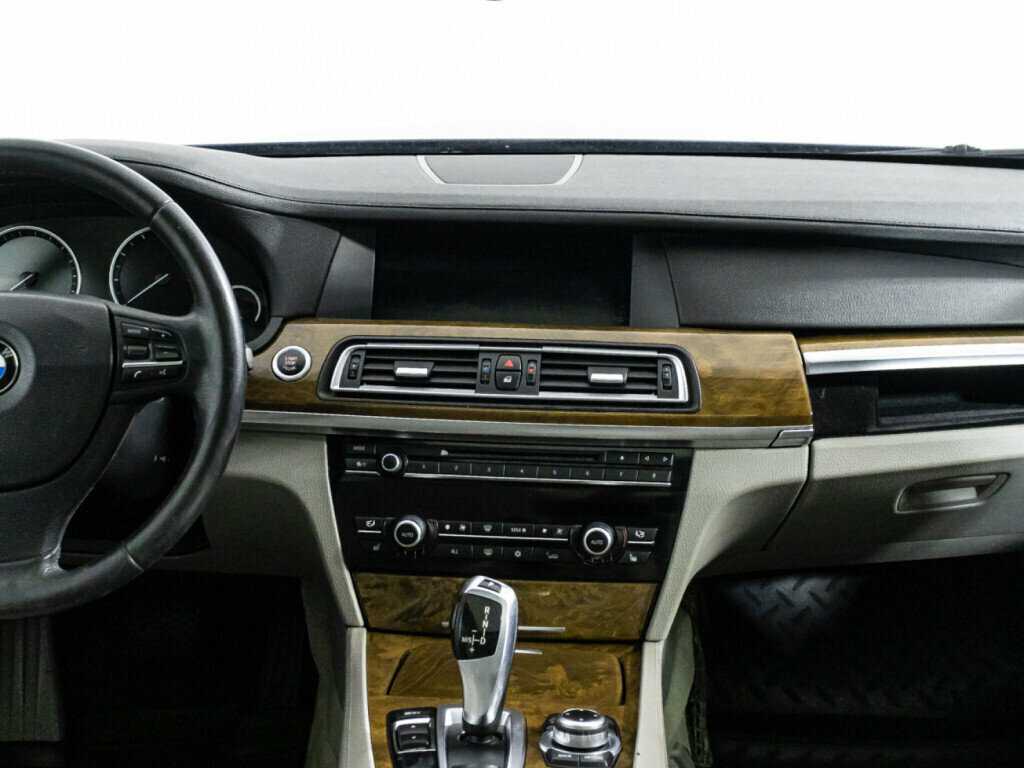 Купить BMW 7 серии 740i, 2012, 183 136 км, фото №14