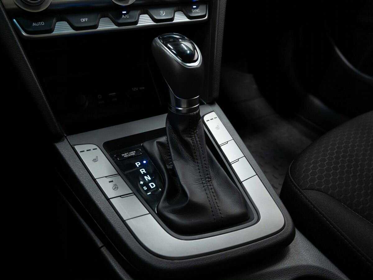 Купить Hyundai Elantra, 2020, 37 071 км, фото №24