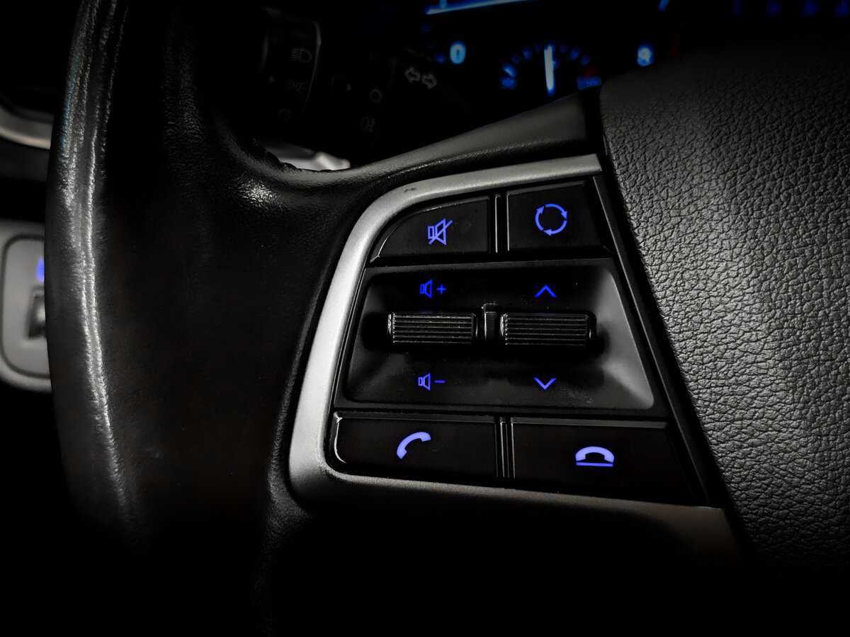 Купить Hyundai Solaris, 2017, 107 457 км, фото №25