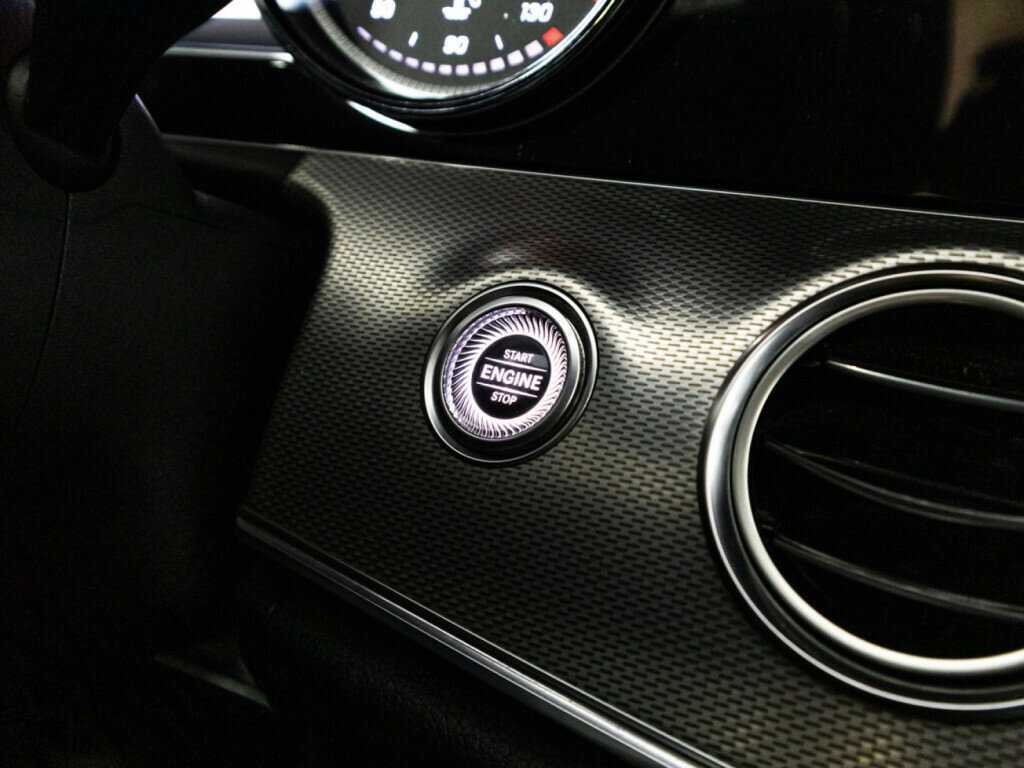 Купить Mercedes-Benz E-Класс 200 d, 2019, 208 481 км, фото №19