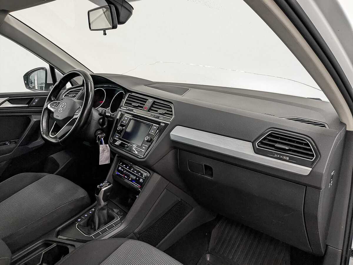 Купить Volkswagen Tiguan, 2021, 166 114 км, фото №10