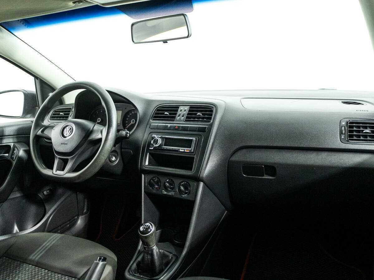 Купить Volkswagen Polo, 2017, 379 603 км, фото №6