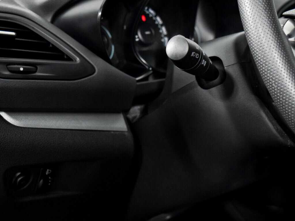 Купить Lada (ВАЗ) Vesta, 2017, 186 650 км, фото №10