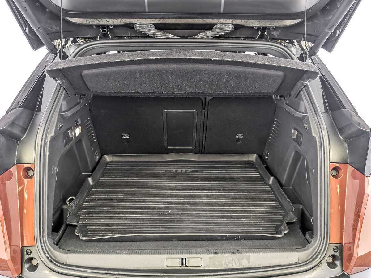 Купить Peugeot 3008, 2019, 110 003 км, фото №10