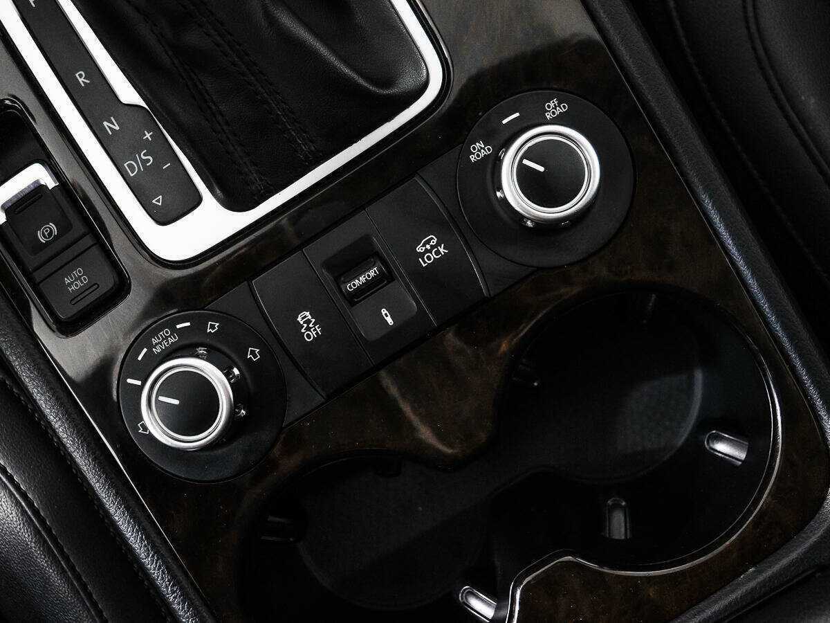 Купить Volkswagen Touareg, 2012, 137 287 км, фото №12
