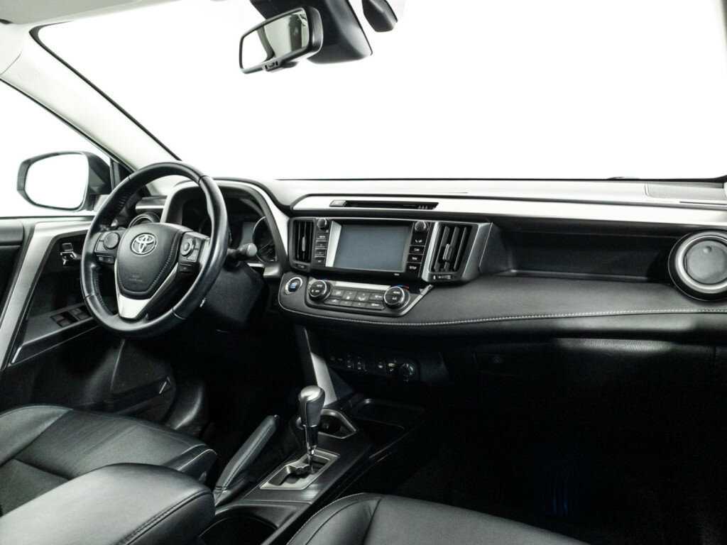 Купить Toyota RAV4, 2017, 119 187 км, фото №9