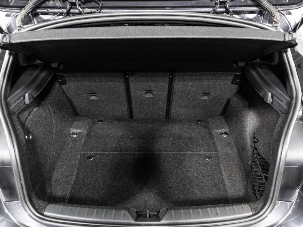 Купить BMW 1 серии 118i, 2019, 108 037 км, фото №15