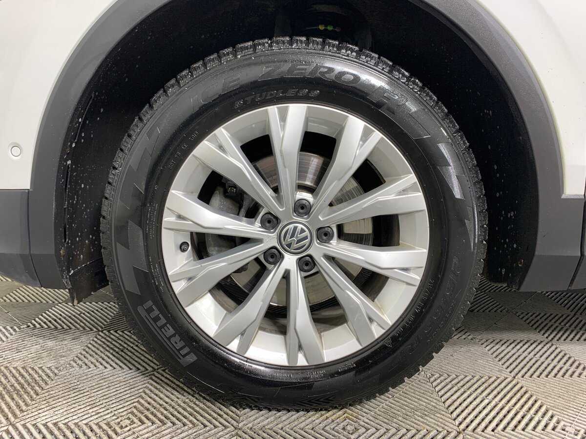 Купить Volkswagen Tiguan, 2017, 124 301 км, фото №9