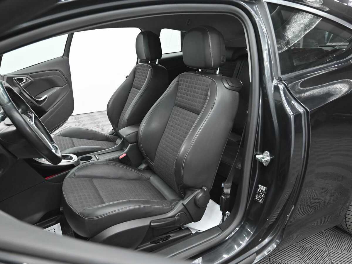 Купить Opel Astra GTC, 2012, 110 500 км, фото №6