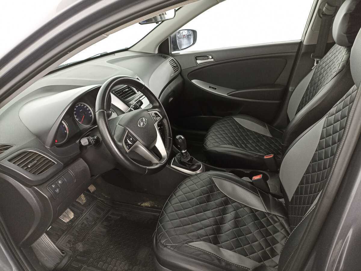 Купить Hyundai Solaris, 2015, 207 308 км, фото №16