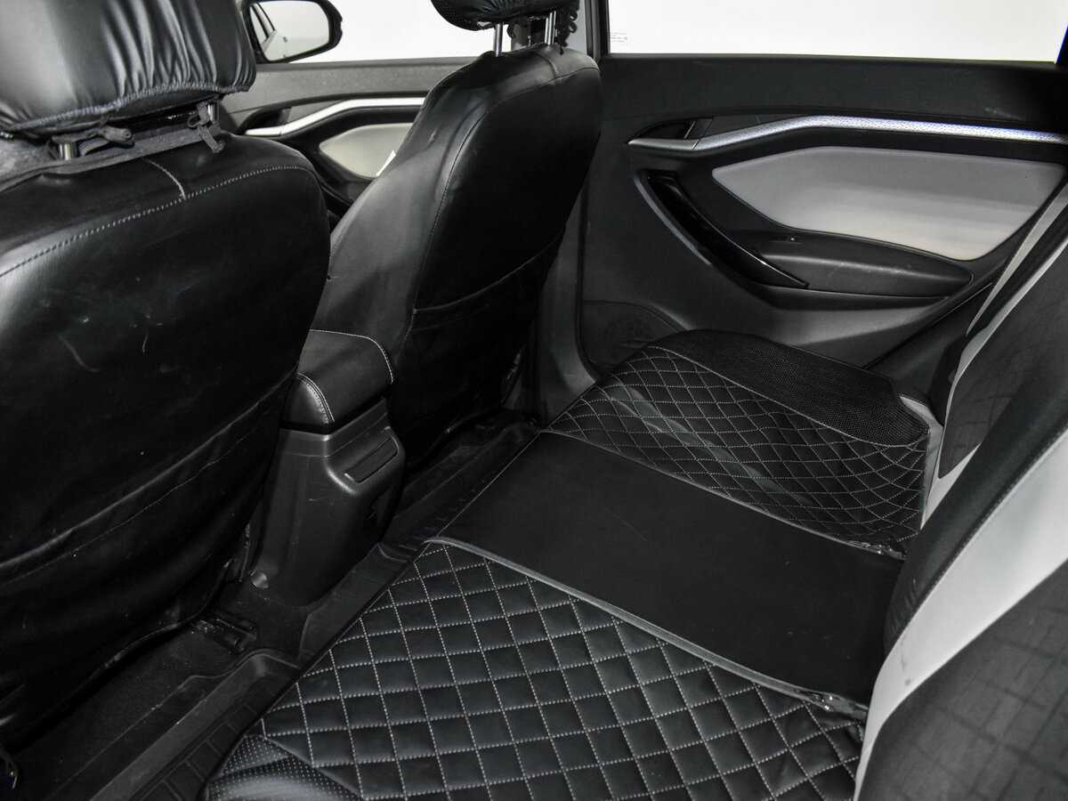 Купить Lada (ВАЗ) Vesta SW Cross, 2019, 92 052 км, фото №12