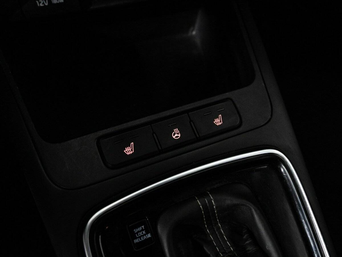 Купить Kia Rio X-Line, 2018, 181 565 км, фото №17