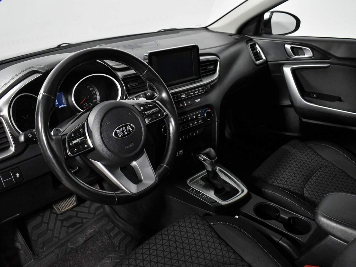Купить Kia Ceed, 2019, 187 000 км, фото №9