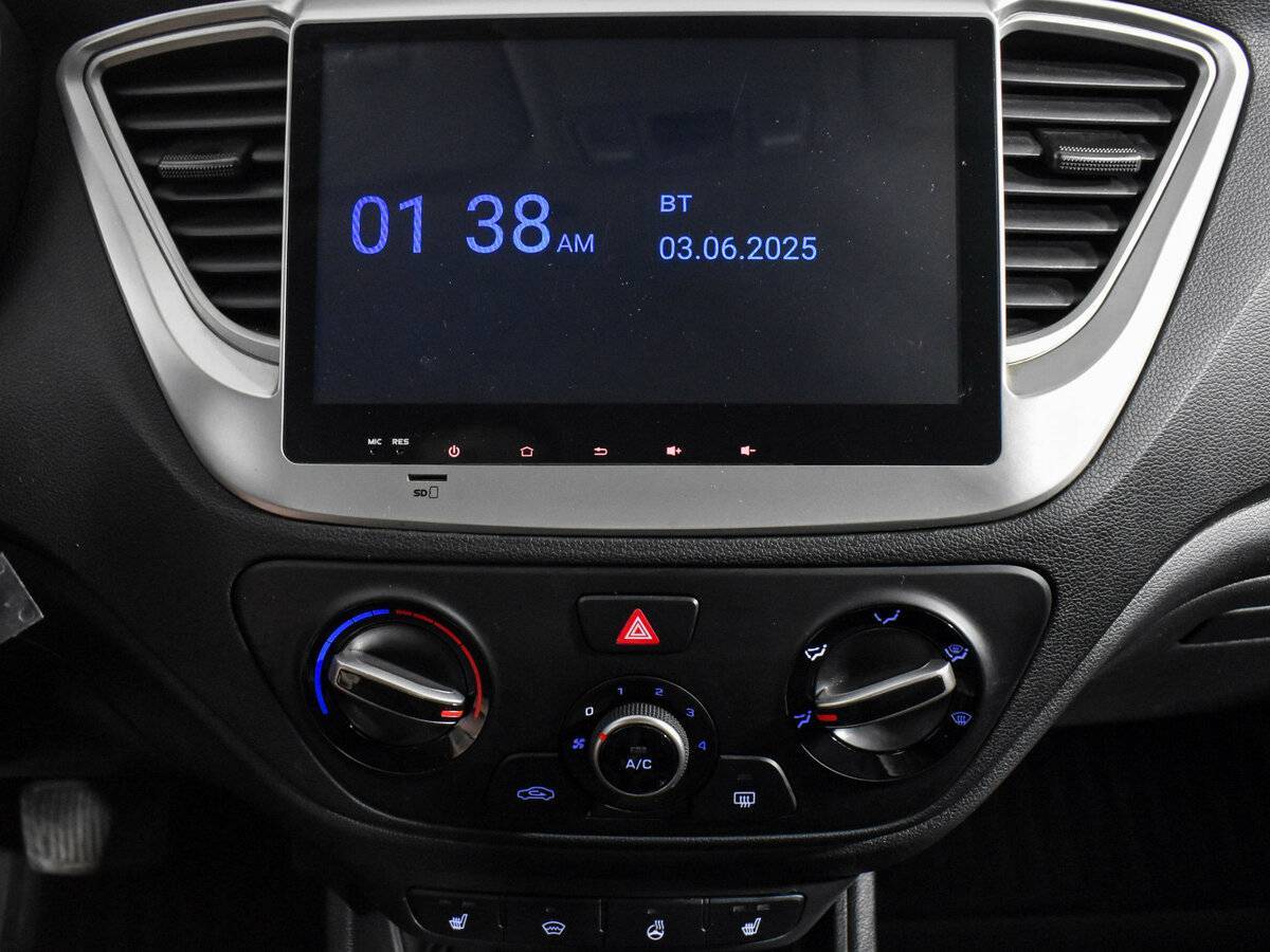 Купить Hyundai Solaris, 2017, 148 326 км, фото №15