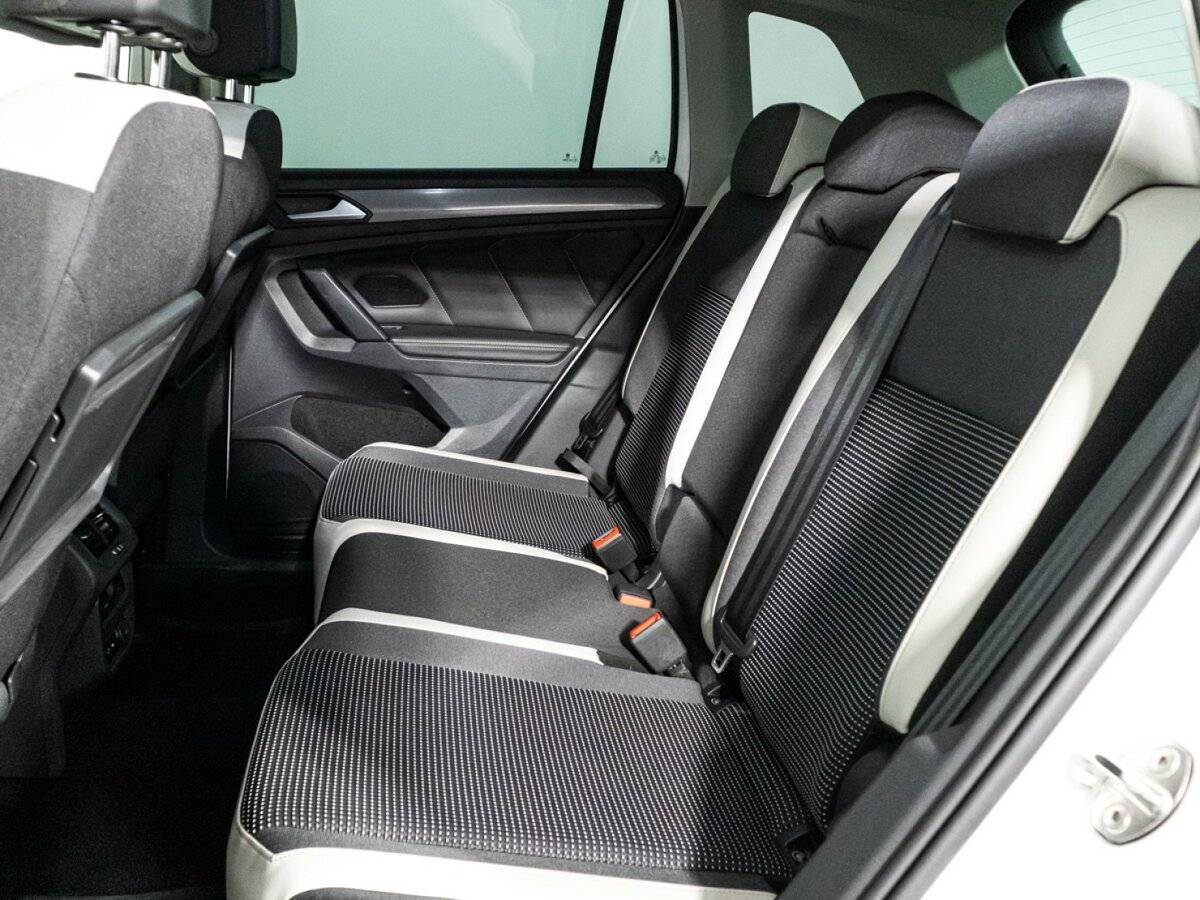 Купить Volkswagen Tiguan, 2019, 112 982 км, фото №10