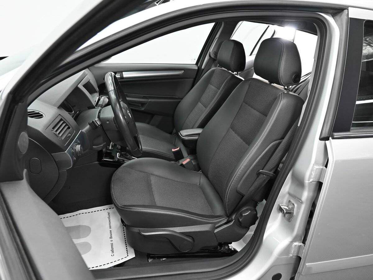 Купить Opel Astra, 2012, 154 000 км, фото №6