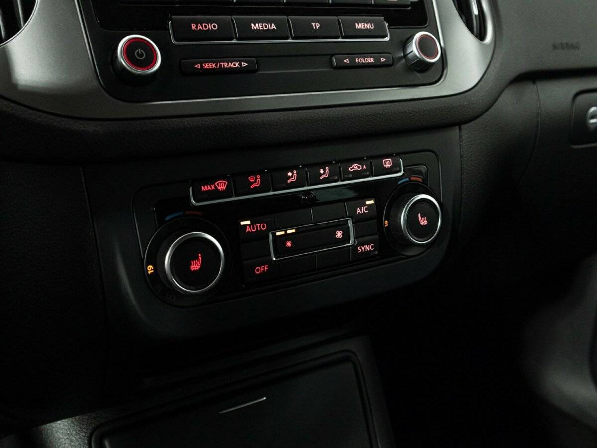 Купить Volkswagen Tiguan, 2015, 133 807 км, фото №17