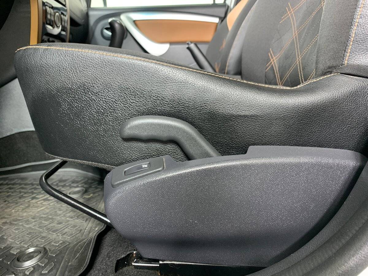 Купить Lada (ВАЗ) Largus Cross, 2018, 245 085 км, фото №16