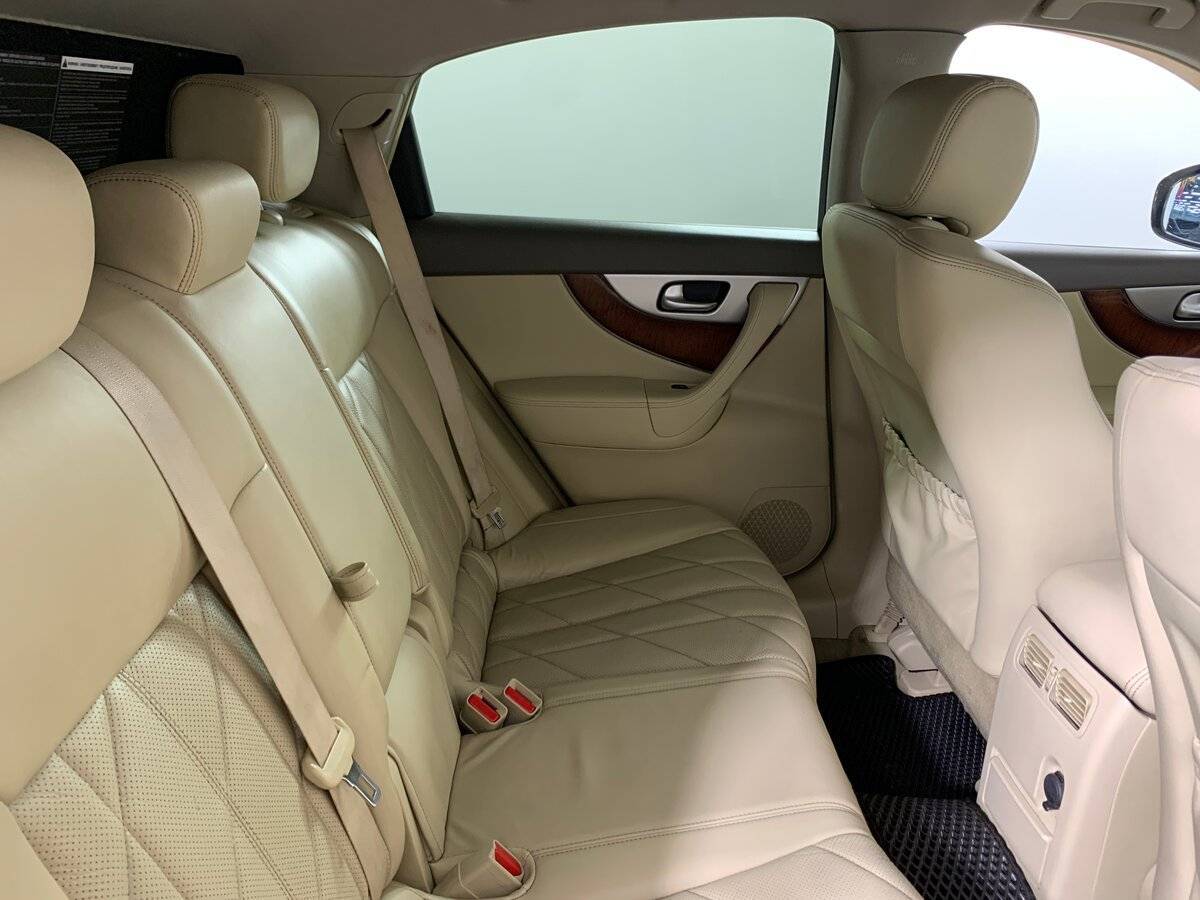 Купить Infiniti FX30d, 2012, 200 327 км, фото №18