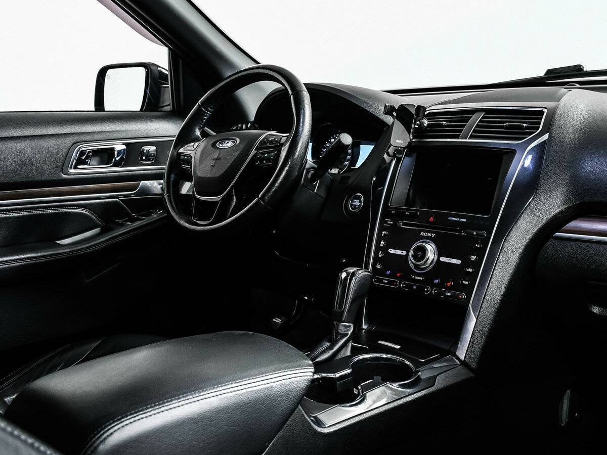 Купить Ford Explorer, 2018, 142 098 км, фото №9