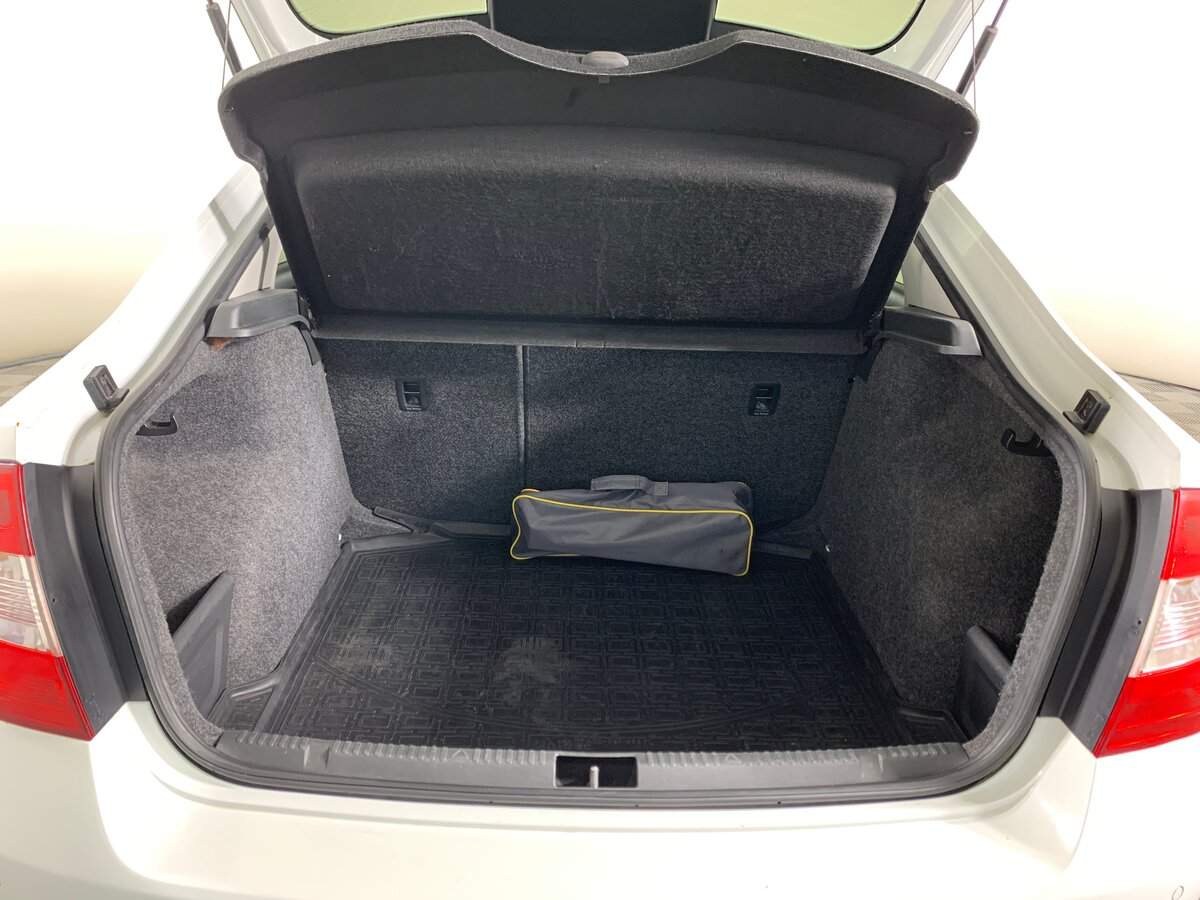 Купить Skoda Rapid, 2015, 170 380 км, фото №19