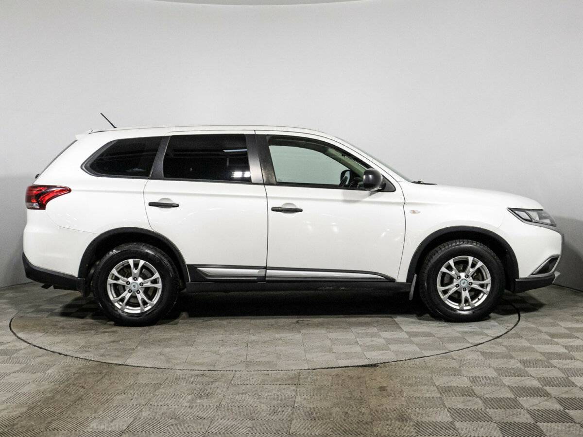 Купить Mitsubishi Outlander, 2016, 111 508 км, фото №4