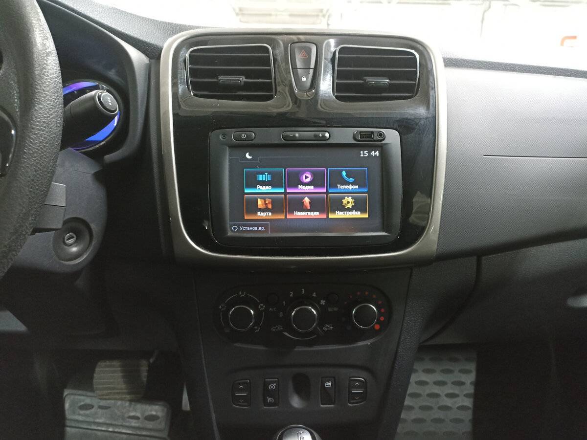 Купить Renault Logan, 2017, 100 674 км, фото №15