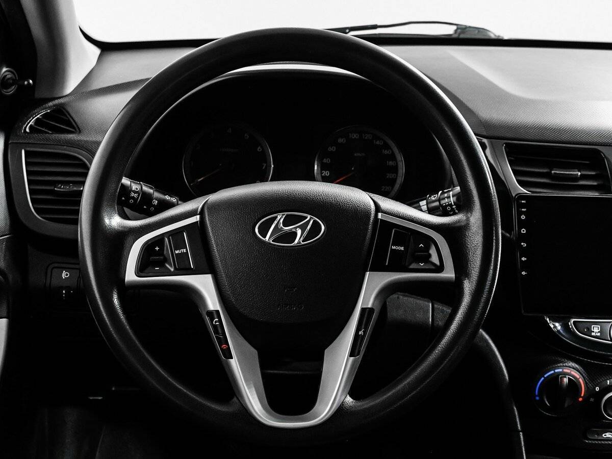 Купить Hyundai Solaris, 2012, 191 908 км, фото №12