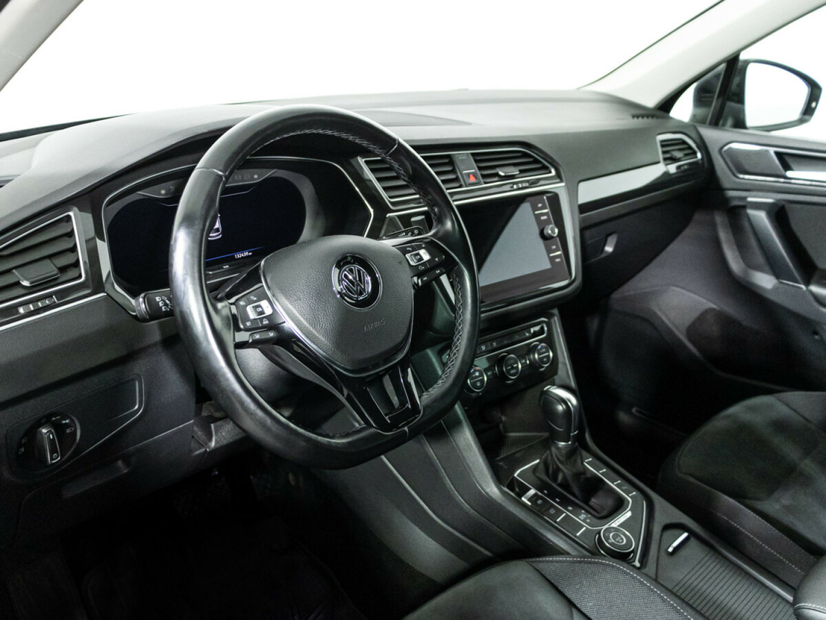 Купить Volkswagen Tiguan II, 2018, 132 436 км, фото №11