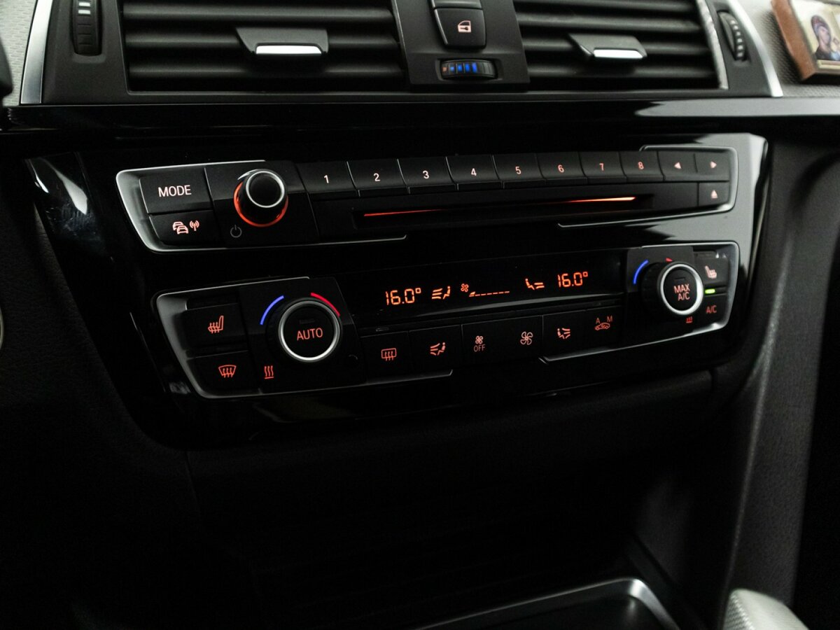 Купить BMW 3 серии 320i xDrive VI (F3x) Рестайлинг, 2016, 127 372 км, фото №17