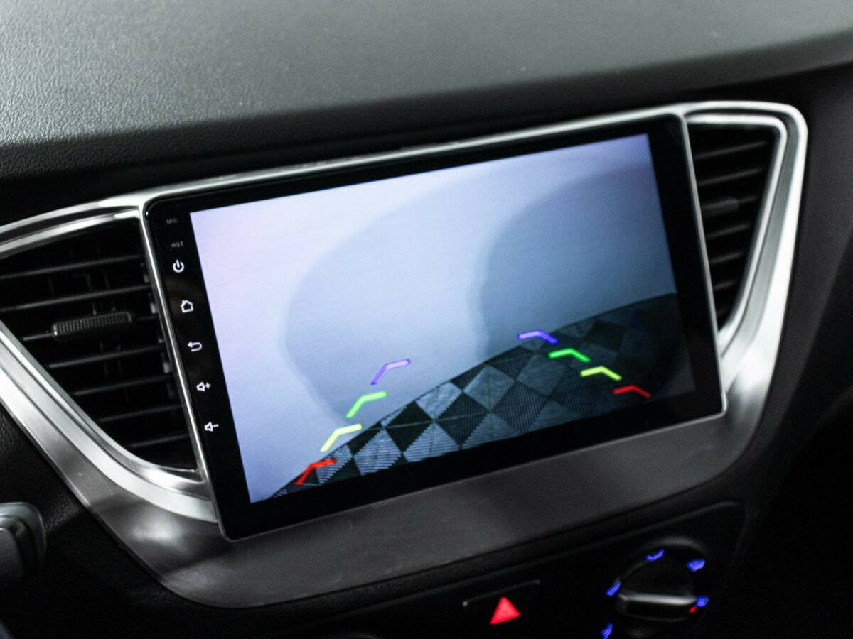 Купить Hyundai Solaris II, 2018, 155 597 км, фото №15