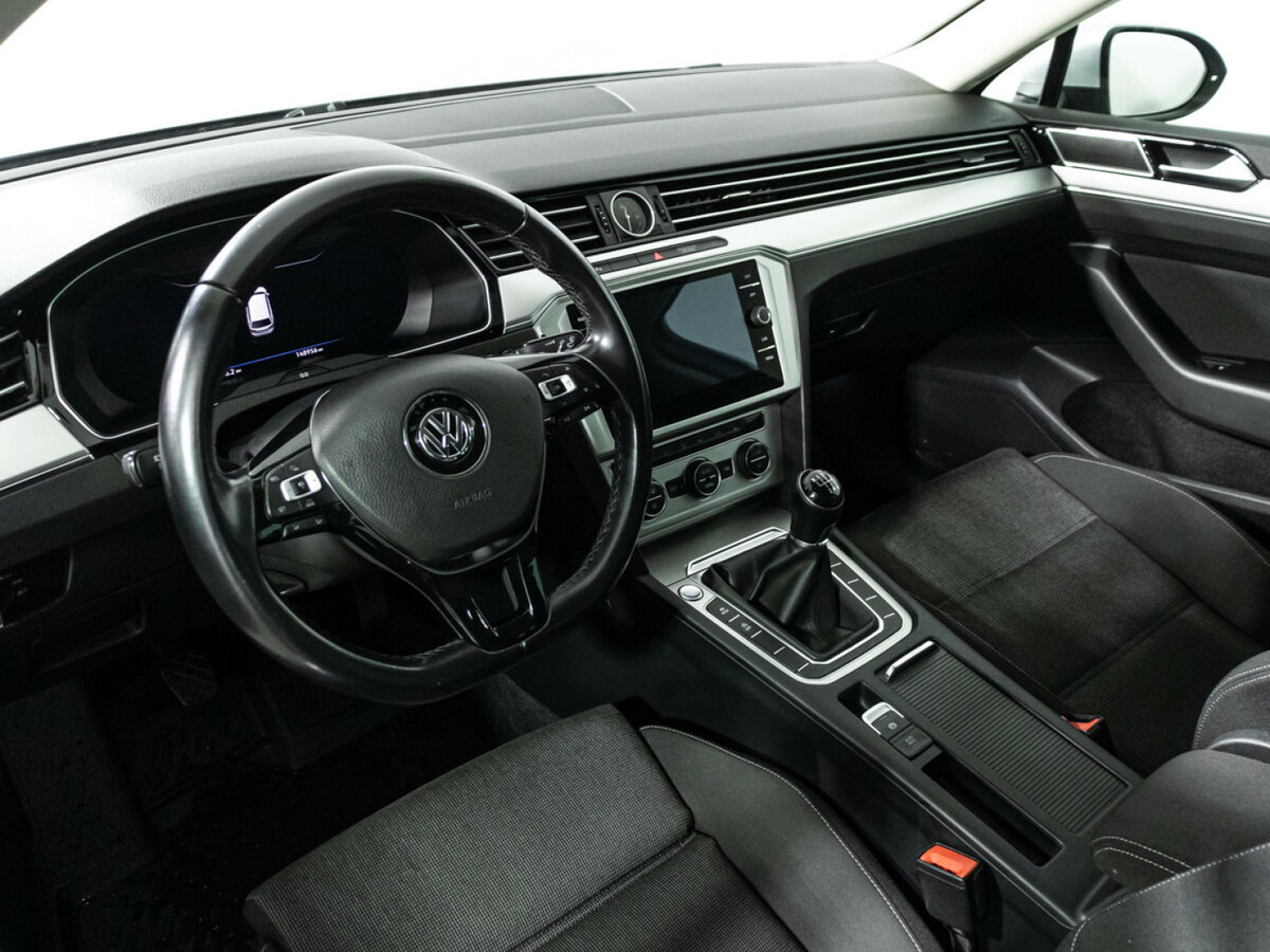 Купить Volkswagen Passat B8, 2017, 147 000 км, фото №11