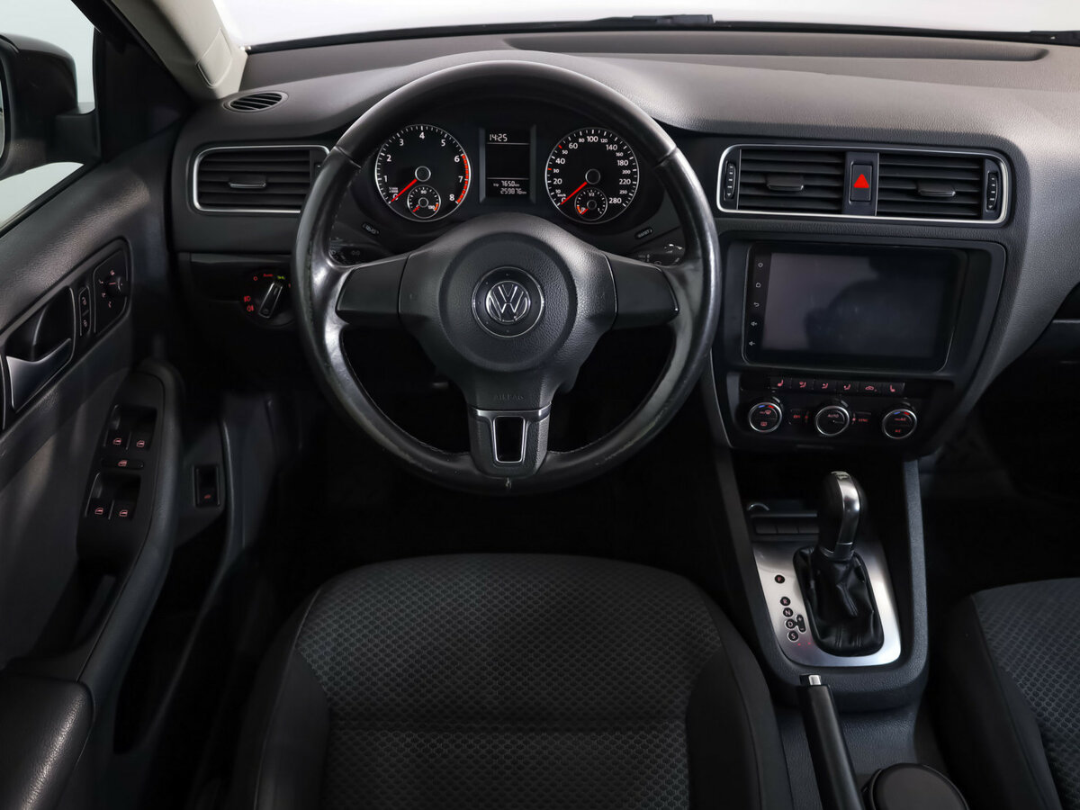 Купить Volkswagen Jetta VI, 2014, 259 874 км, фото №9