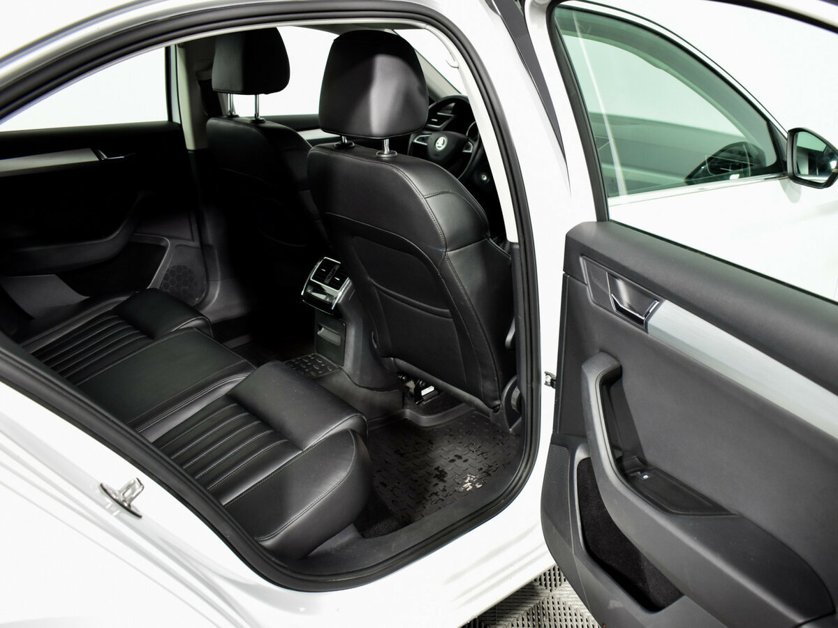 Купить Skoda Superb III, 2018, 156 585 км, фото №10