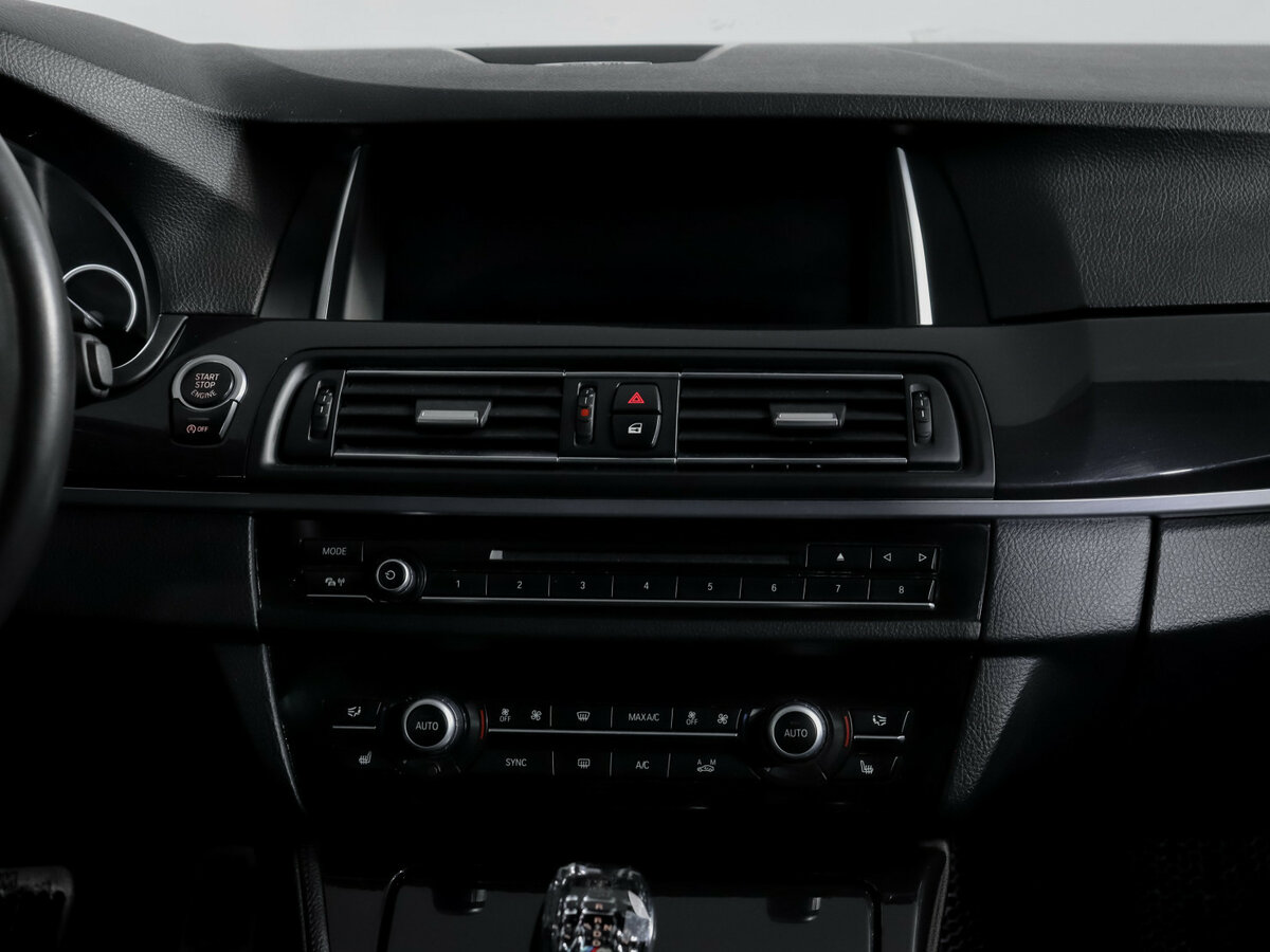 Купить BMW 5 серии 528i VI (F10/F11/F07) Рестайлинг, 2014, 135 764 км, фото №13